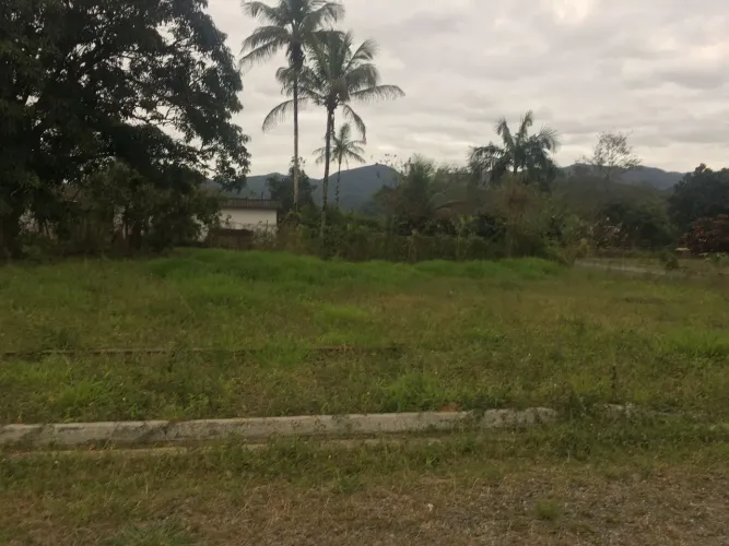 Terreno á venda em Miracatu-SP