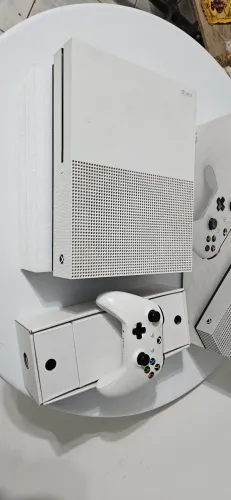 Xbox One S 1tb