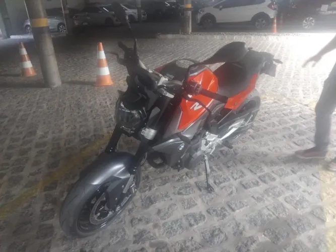 F900 SPORT ZERO, COM APENAS 88km