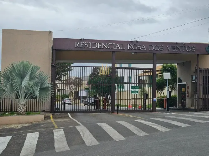Lote com 407m² á venda no Rosa dos Ventos.
