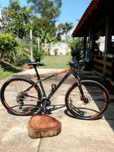 Bicicleta Sense Rock Evo 29" Altus M2000 27v com Freios Hidráulicos 2019