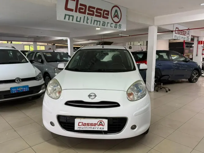 Nissan March SV 1.6 16V Flexstart 5P Mec. 2014