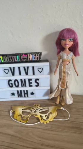 Boneca Bratz masquerade Cleópatra