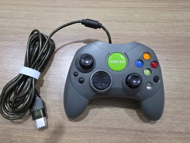 Controle Xbox Clássico em excelente estado