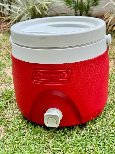 Garrafa Térmica Coleman Party Stacker de 7,5 litros