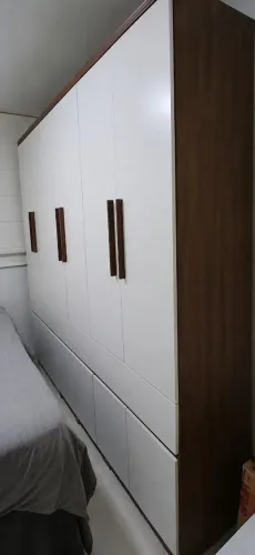 Guarda Roupas Vezzo de Casal em MDF Como novo.