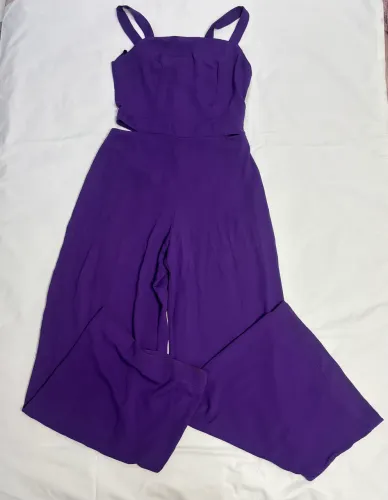 Macacão roxo P