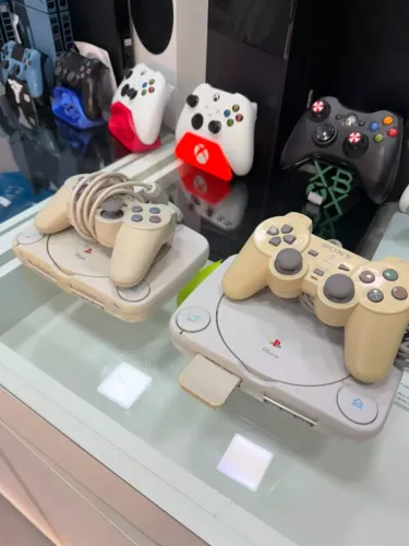 Ps1 Baby usado.funcionando tudo certinho lendo os jogos