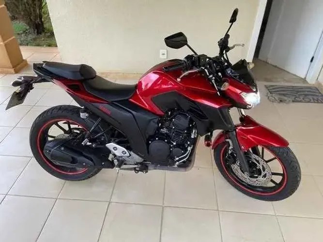 Yamaha fz25 filé