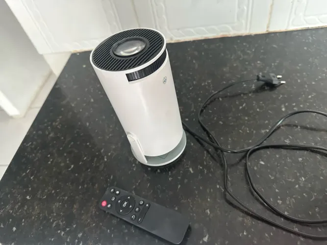 Projetor HY300