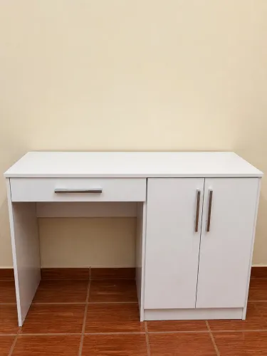 Escrivaninha para escritório ou quartos