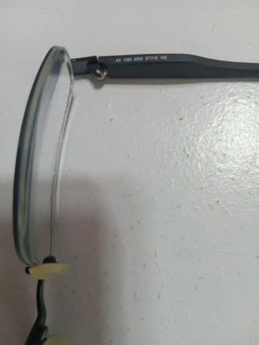 Oculos.