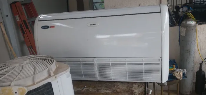 Ar condicionado 30000 btus quente frio Carrier piso teto 
