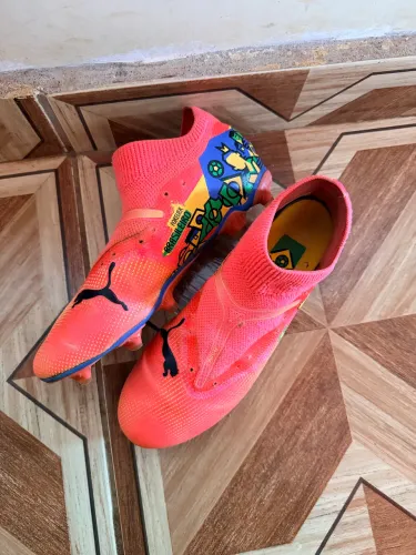 Chuteira de campo Puma Neymar