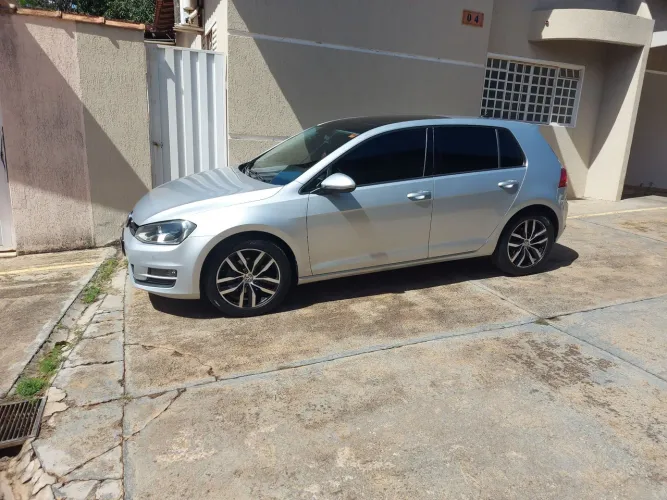 Volkswagen Golf Comfortline 1.4 TSI 140cv Aut. 2014