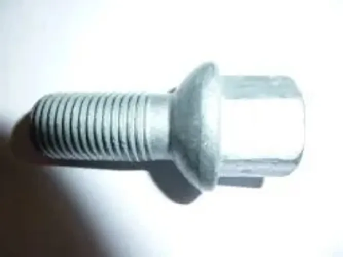 porca de roda do Mercedes Benz C180,C200,C250......