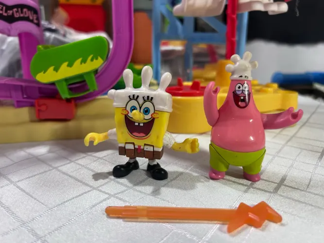 Parquinho Mundo da Luva Bob Esponja parque fisher price