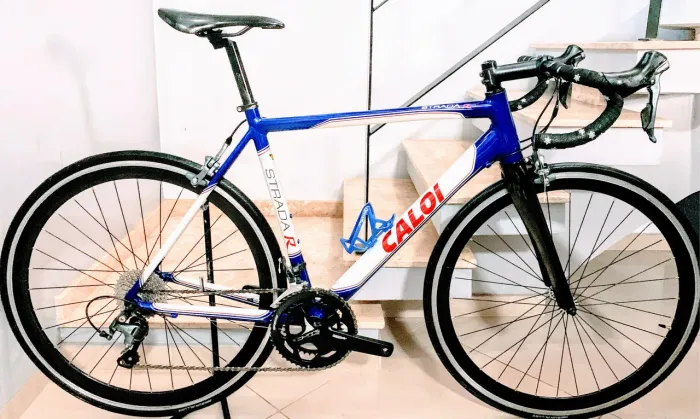 Speed(56) CALOI STRADA RACING, Grupo Tiagra Comp (18x). Trocas 5.5k