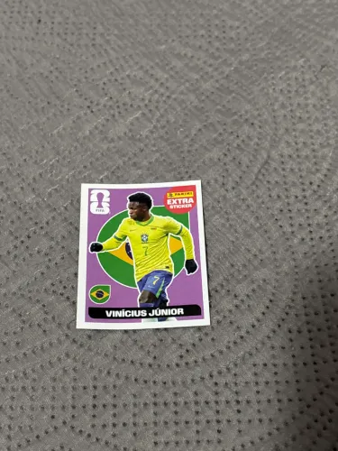 Figurinha extra lilás VINI JR