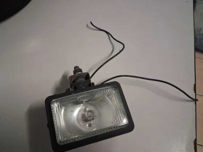 Farol auxiliar 12v retangular