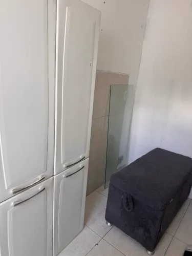 Armario Itatiaia e puf bau