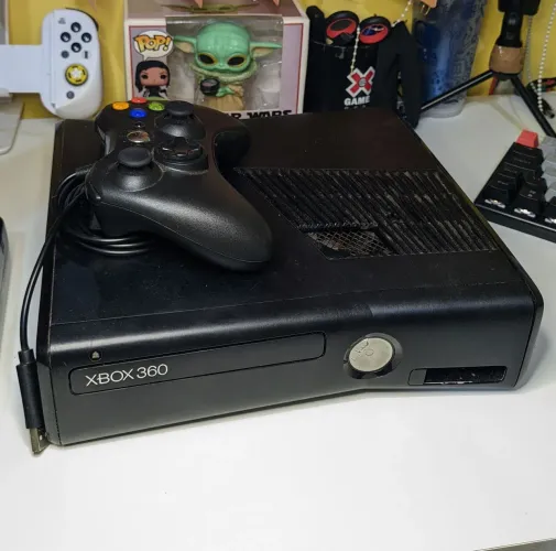 XBOX 360 SLIM ( ACEITO OFERTAS E TROCAS )