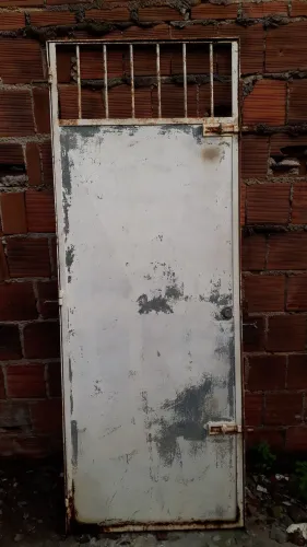 Portão de ferro