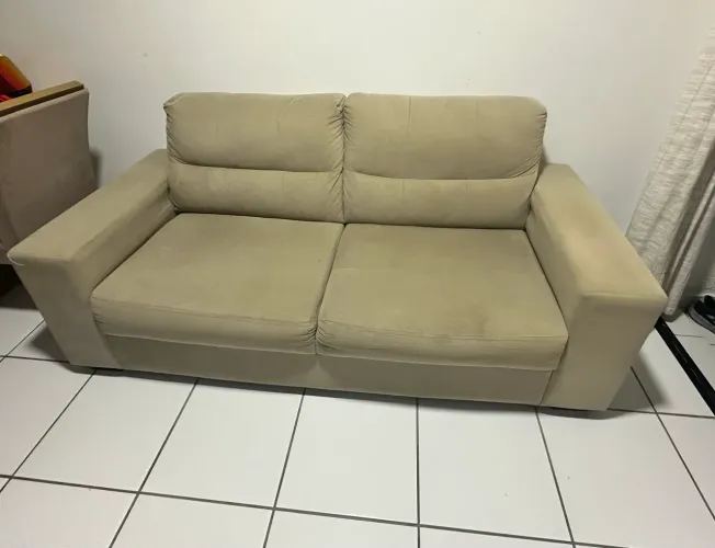 Sofá 2 lugares 1,95m
