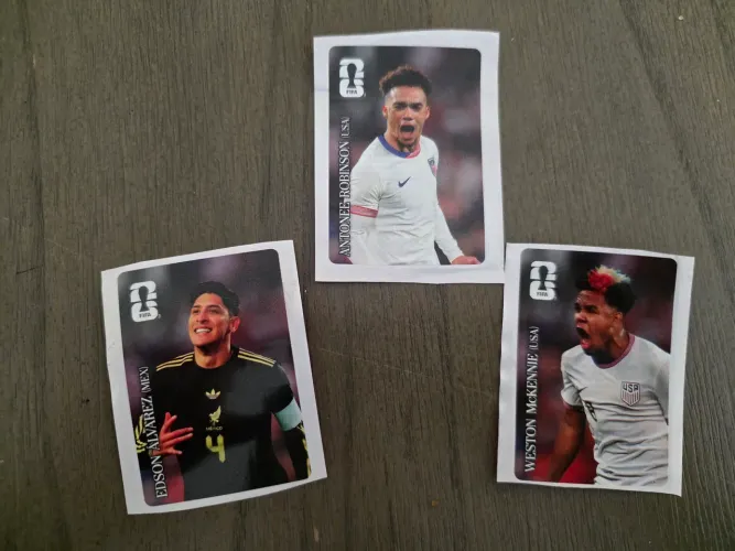 Figurinhas Coca Panini versao EUA que nao aparecem na versao Brasil