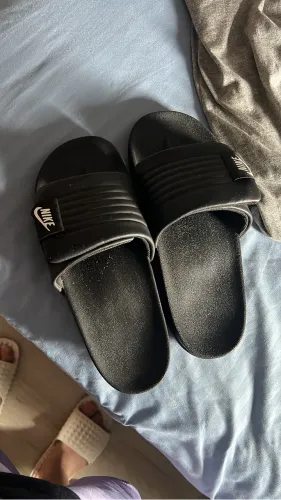 Chinelo Nike