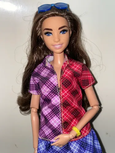 Barbie fashionistas sardas