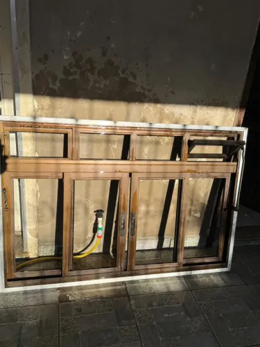 Janela Linha Suprema Aluminio 4 folhas