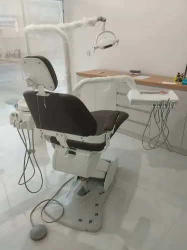 Cadeira odontológica à venda. 