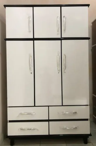 Guarda roupas solteirão 750$ e frete grátis só aqui