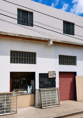 Vendo ou troco por casa em sarzedo