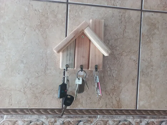 (Produto novo) Porta Chaves Rústico Madeira Casinha com Ganchos Decorativo