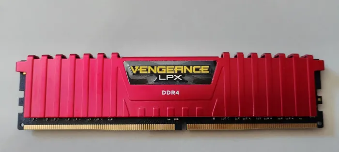 Memória DDR4 8gb Corsair