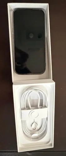 IPHONE 15 preto 128gb Dual Sim, muito conservado, sempre utilizado com capa e película 
