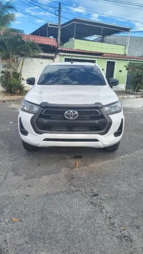 Toyota Hilux CD 4X4 2.8 Diesel Mec. 2023