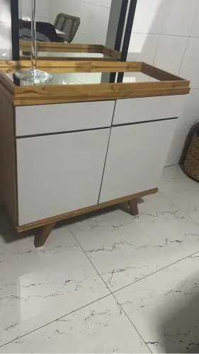 Buffet espelhado