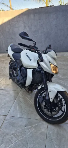 Kawasaki Z750 Modelo 2011