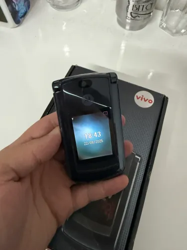 Motorola V8 Celular Antigo