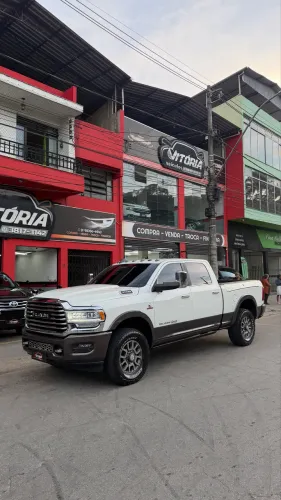 Ram 3500 Limited Longhorn 6.7 TB CD Diesel 2022