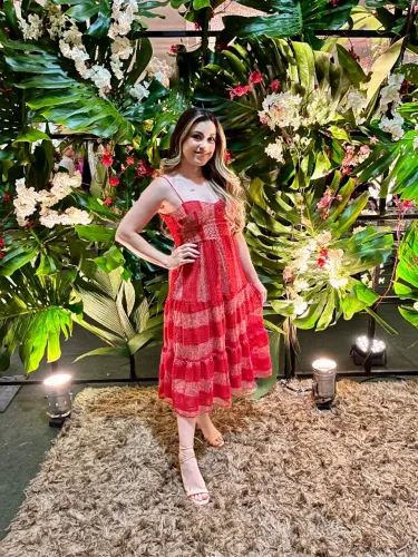 Vestido mídi limonada pink