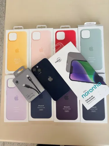 IPHONE 14 preto 128GB COM 8 CASES NOVAS, CABO BEATS E UMA FONTE - TUDO ORIGINAL