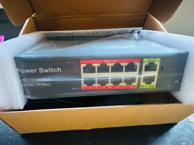 Switch POE 10/100Mbps 8*10/100Base-T POE RJ45 para 2*100M Porta UTP ideal para CFTV.
