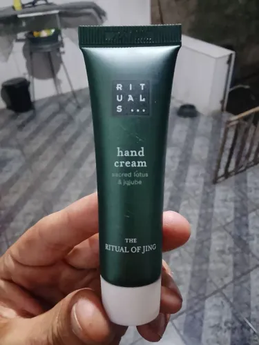 The Ritual of Jing - Hand Cream / Hand Balm da RITUALS... - creme/bálsamo de mãos.