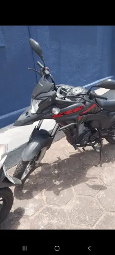 Vendo minha moto