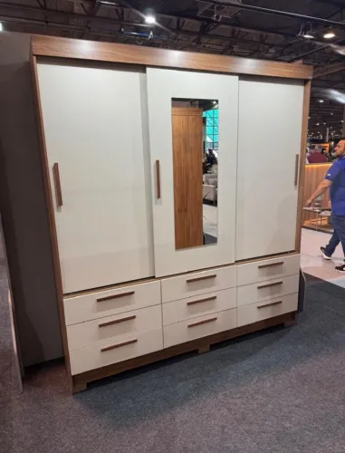 Guarda Roupa 3 Portas 9 Gavetas com Pés (novo) Entrega Grátis!