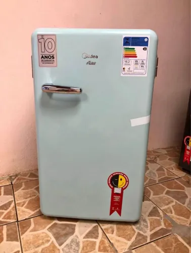 Frigobar retrô midea 95 lts